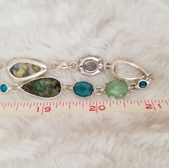 Three piece silver and green jewelry set - Picture 6 of 7